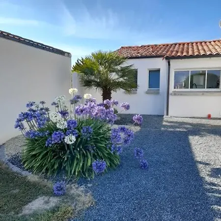 Bretignolles Villa 度假居