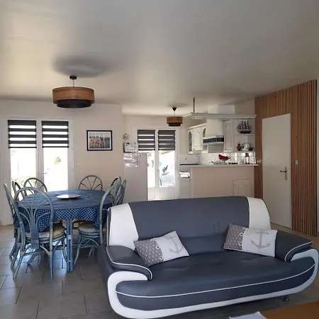 Bretignolles Villa 布雷蒂诺斯梅尔
